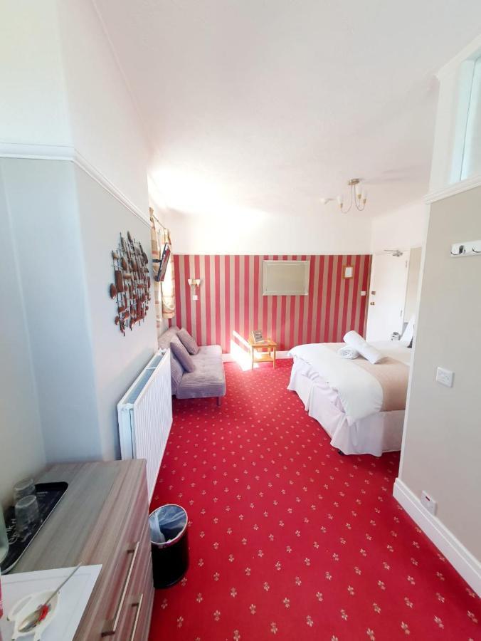 Cleave Court Guest House ランディドノー エクステリア 写真