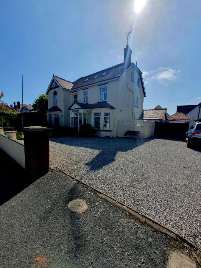 Cleave Court Guest House ランディドノー エクステリア 写真